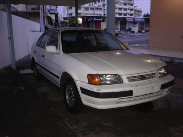 Toyota tercel 1998. manual, 5 puertas, color blanco,4 cilindros. único ...
