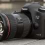 Canon EOS 5D Mark III DSLR